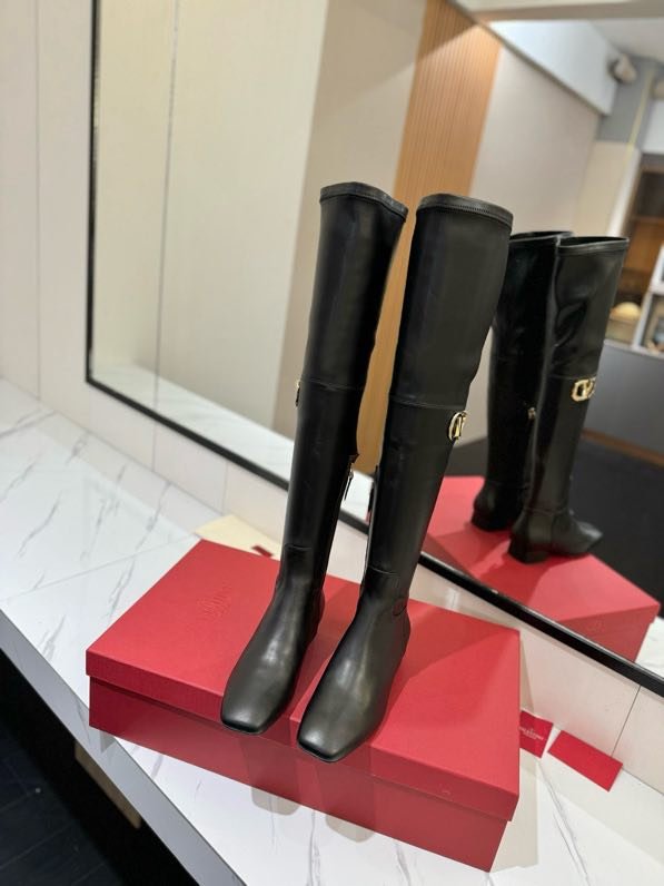 Сапоги женские фото 8