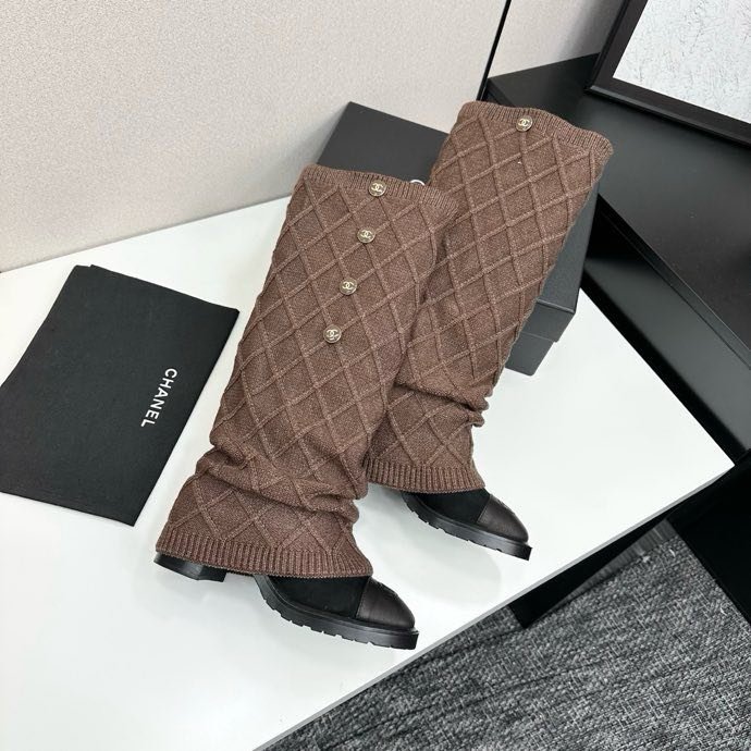 Сапоги женские фото 8