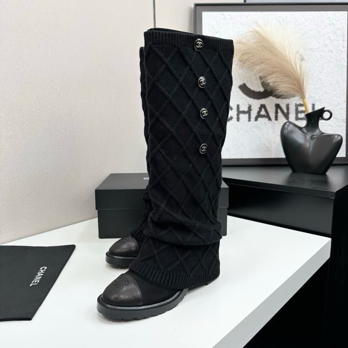 Сапоги женские фото 8