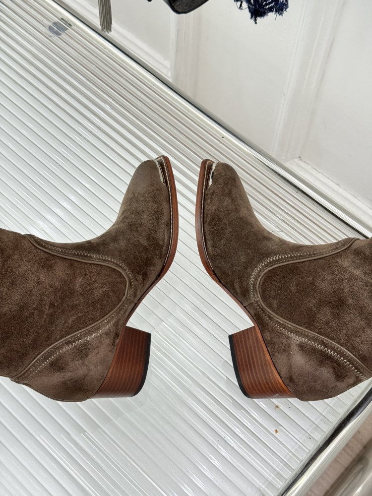 Чоботи жіночі фото 8