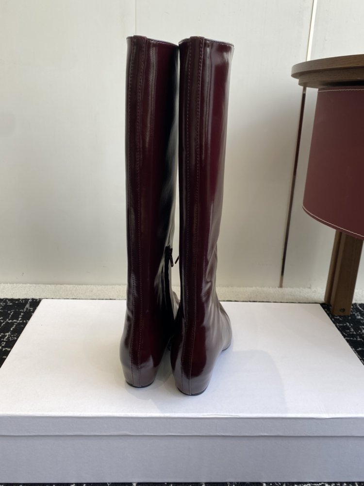 Сапоги женские фото 8