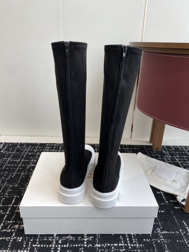 Сапоги женские фото 8