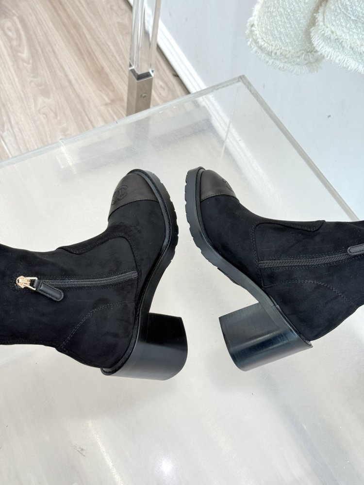 Сапоги женские фото 8