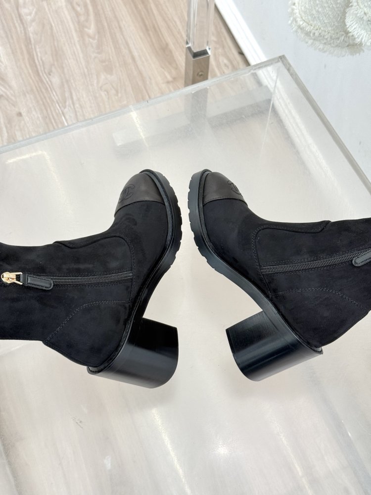 Сапоги женские фото 8