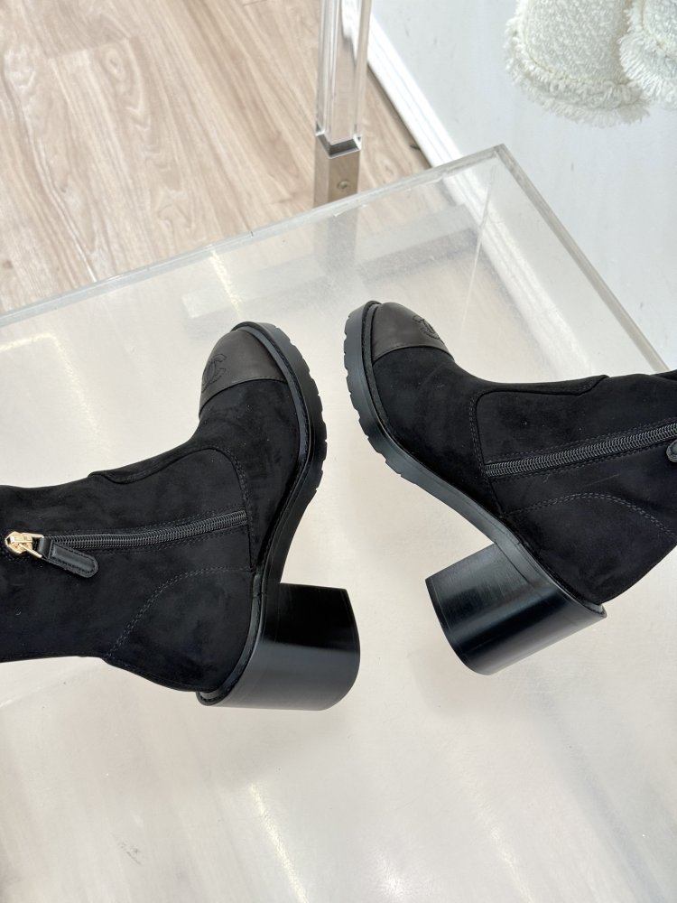 Сапоги женские фото 8