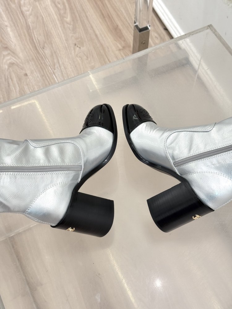 Сапоги женские фото 8