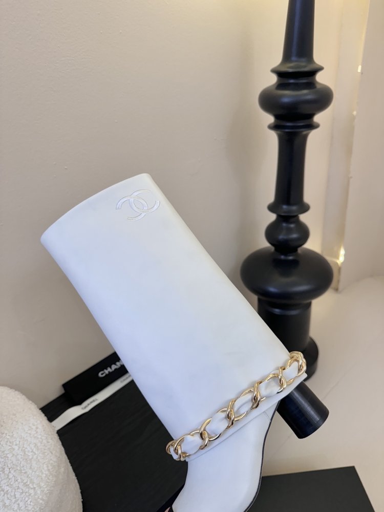 Сапоги женские фото 8