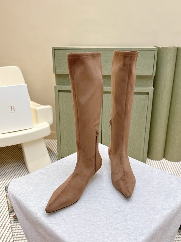 Сапоги женские фото 8