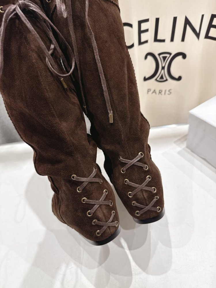 Сапоги женские фото 8