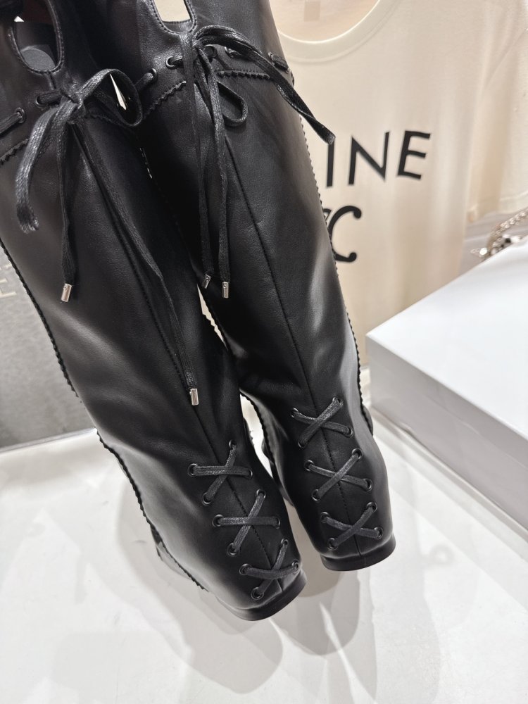 Сапоги женские фото 8