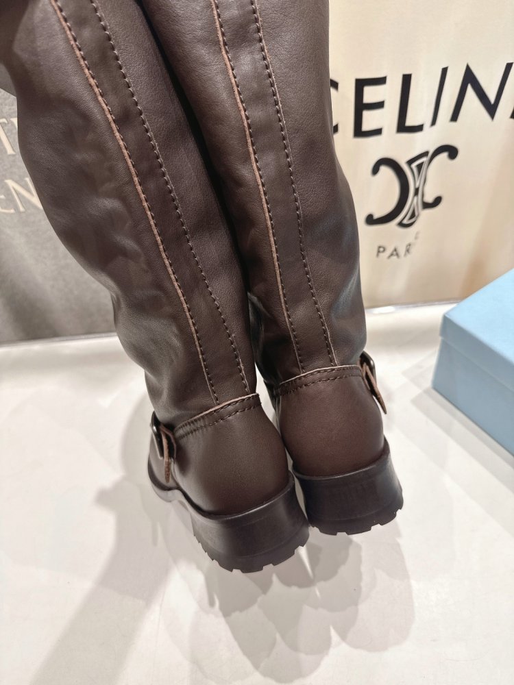 Сапоги женские фото 8