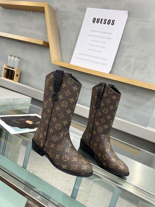 Чоботи жіночі фото 8