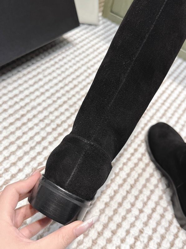 Сапоги женские фото 8