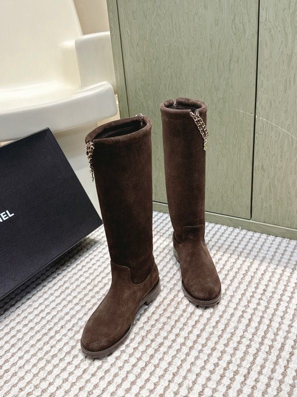 Сапоги женские фото 8