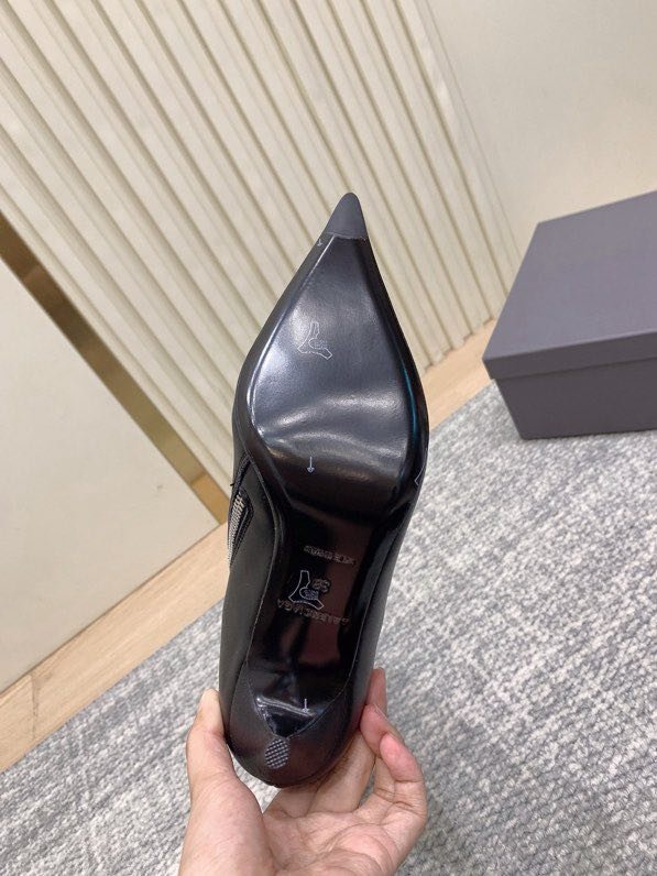 Сапоги женские фото 8