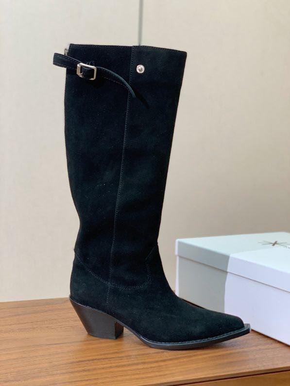 Сапоги женские фото 9