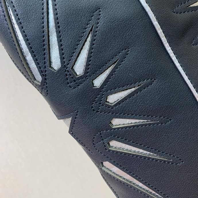 Сапоги женские фото 9