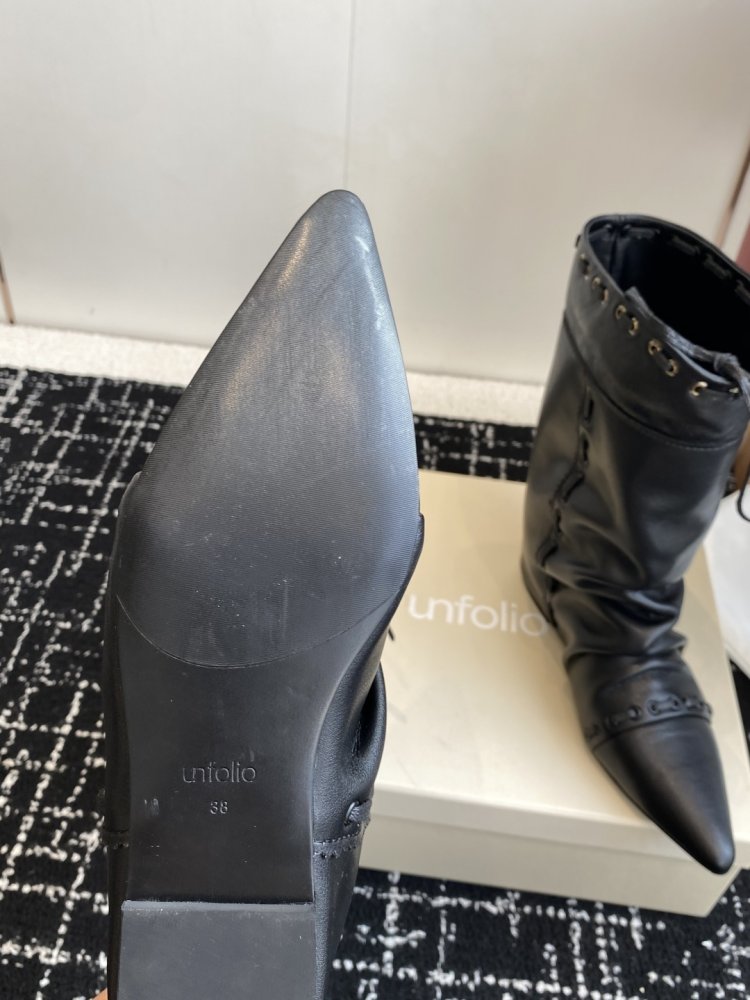 Чоботи жіночі фото 9