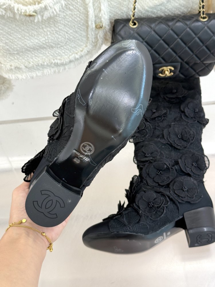 Чоботи жіночі фото 9