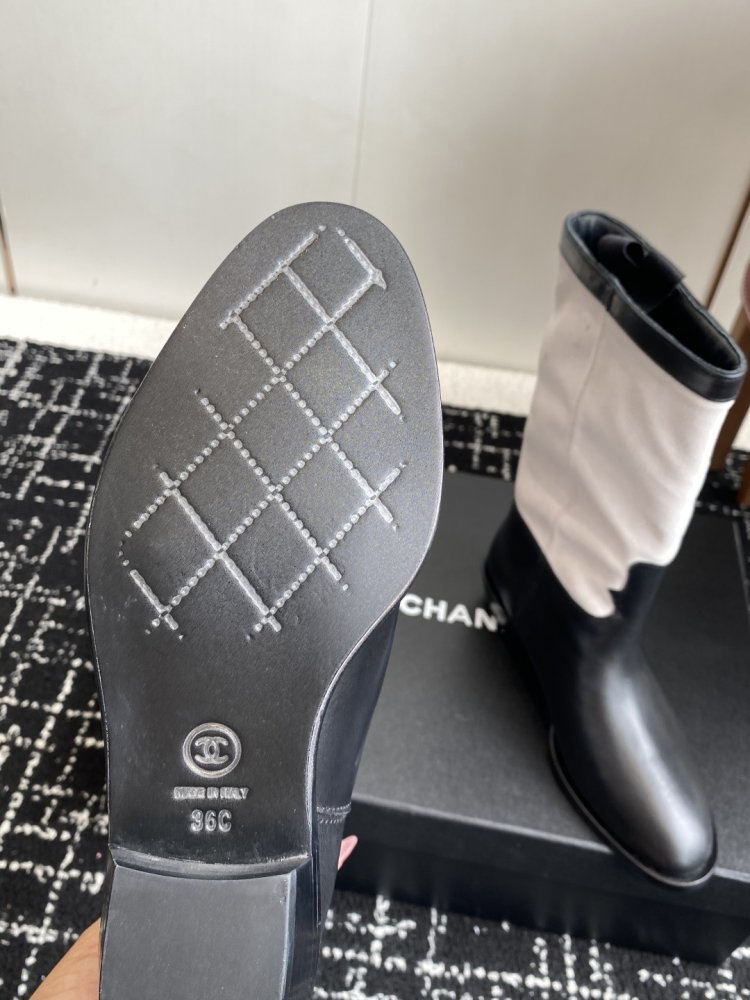 Сапоги женские фото 9