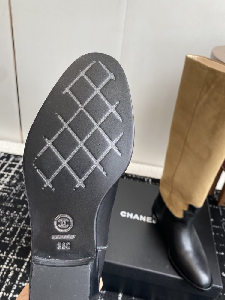 Сапоги женские фото 9