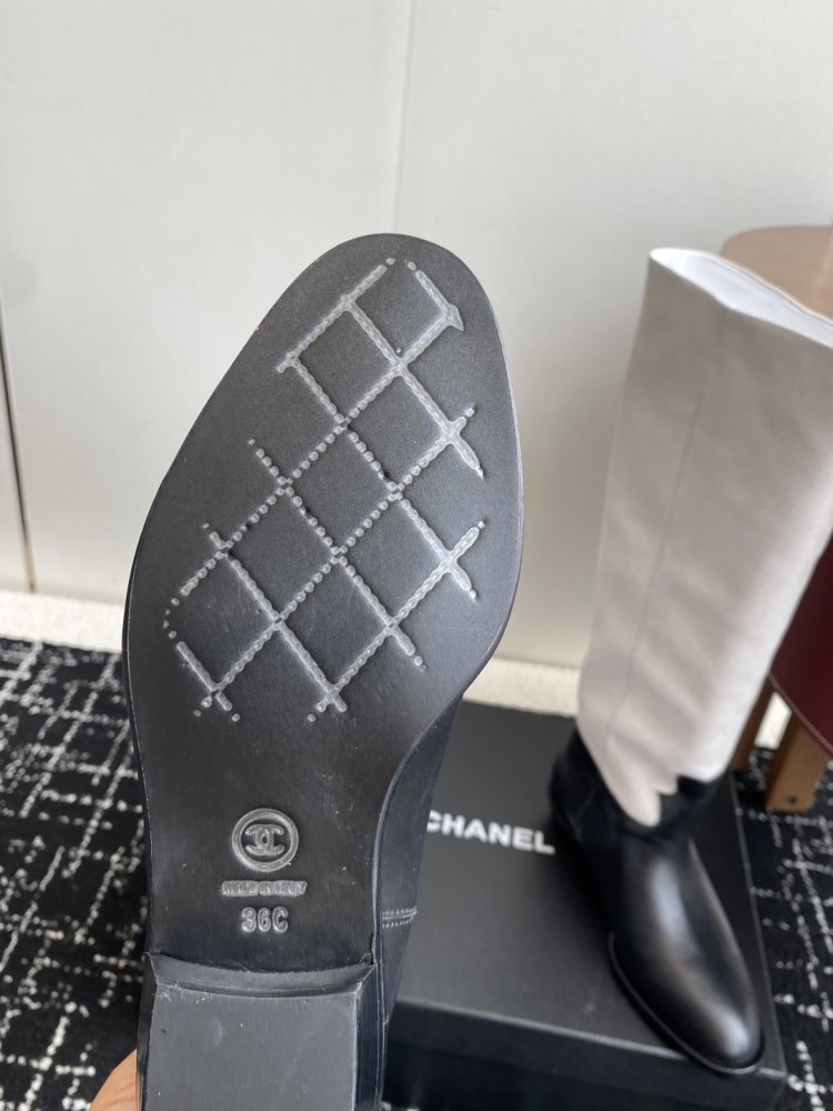 Boots women's фото 9