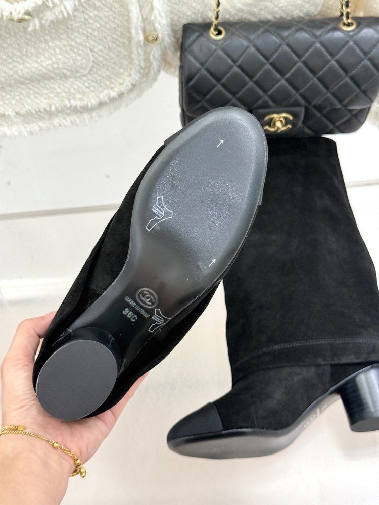 Чоботи жіночі фото 9