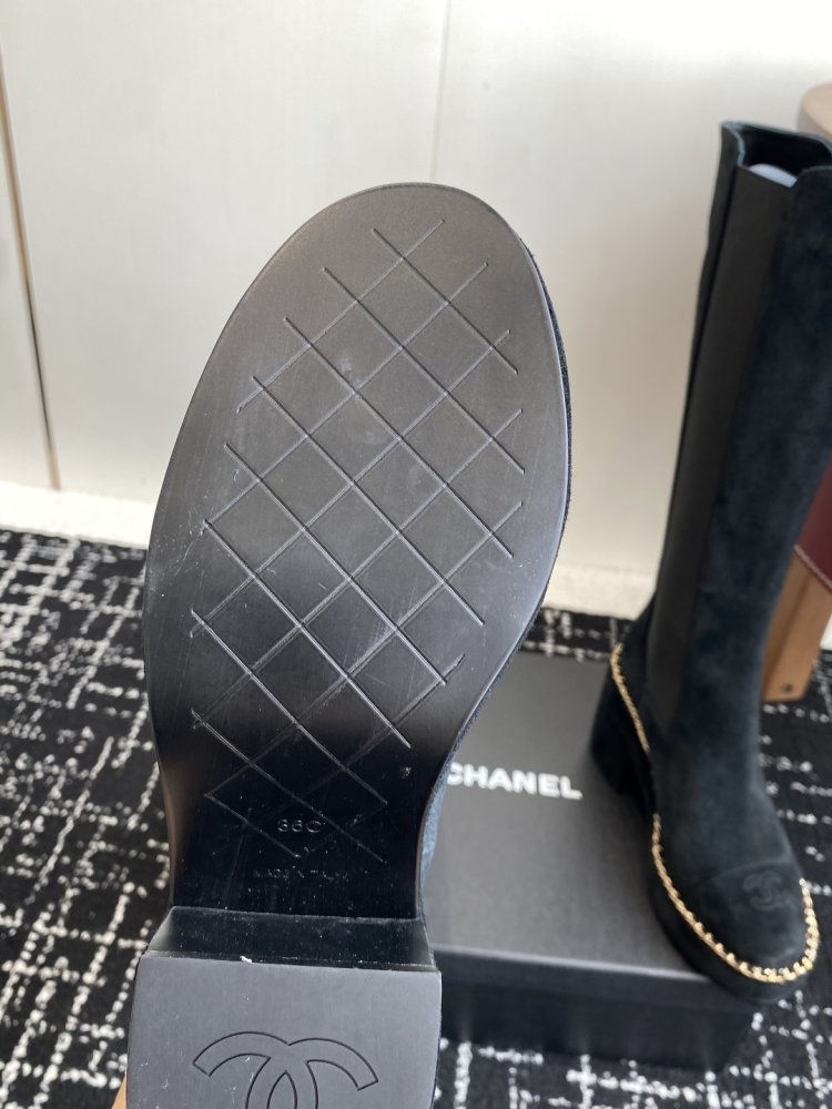 Чоботи жіночі фото 9