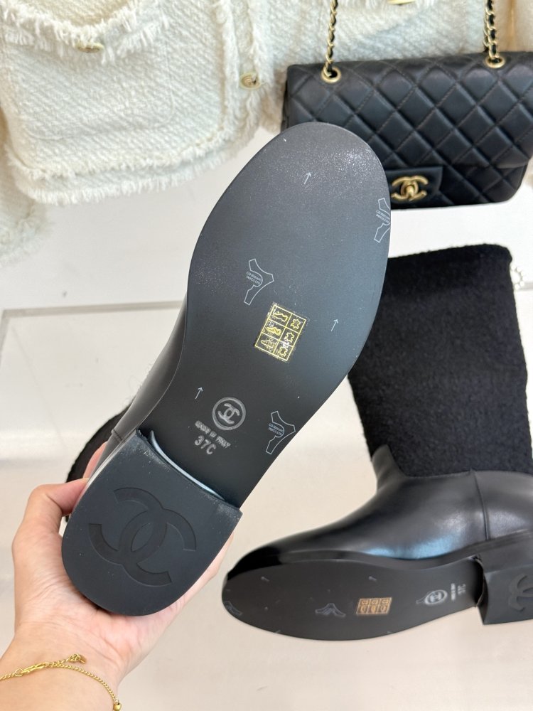 Boots women's фото 9