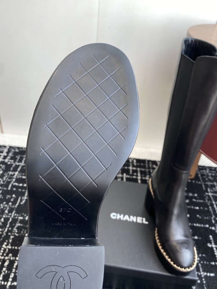 Чоботи жіночі фото 9