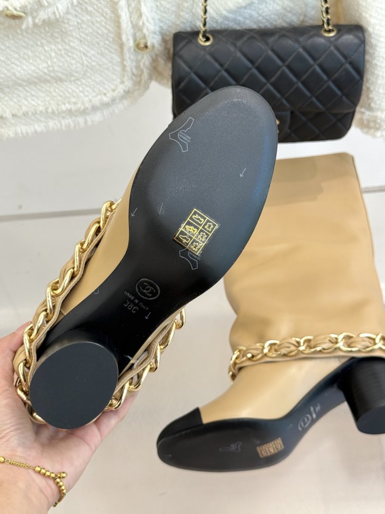 Boots women's фото 9