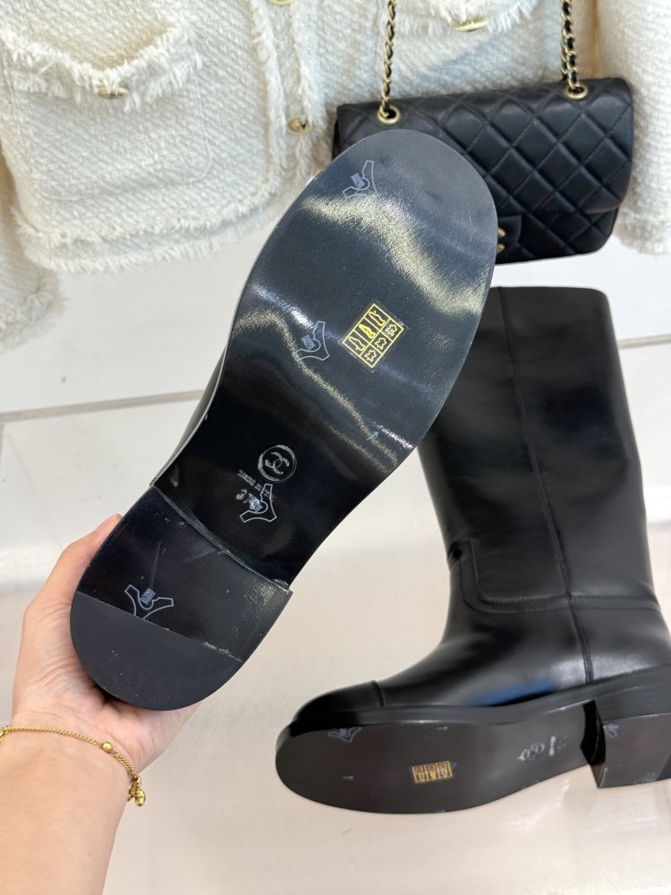 Boots women's фото 9