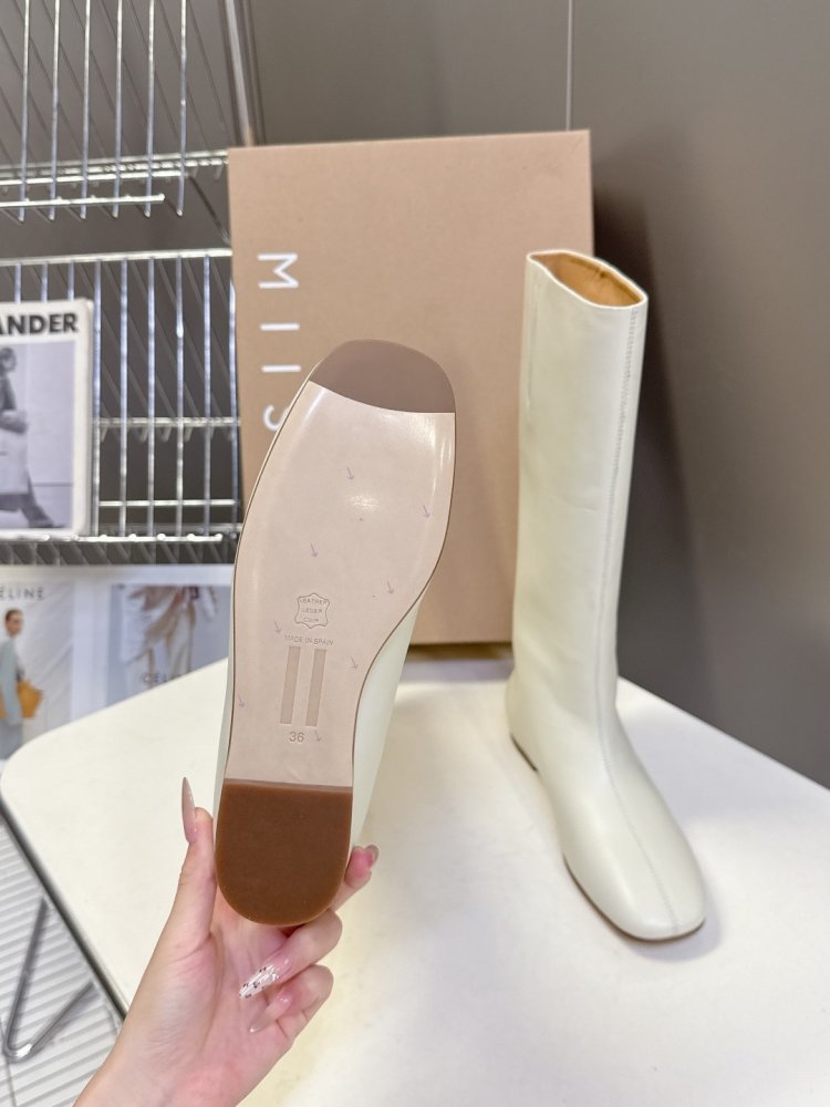 Сапоги женские фото 9