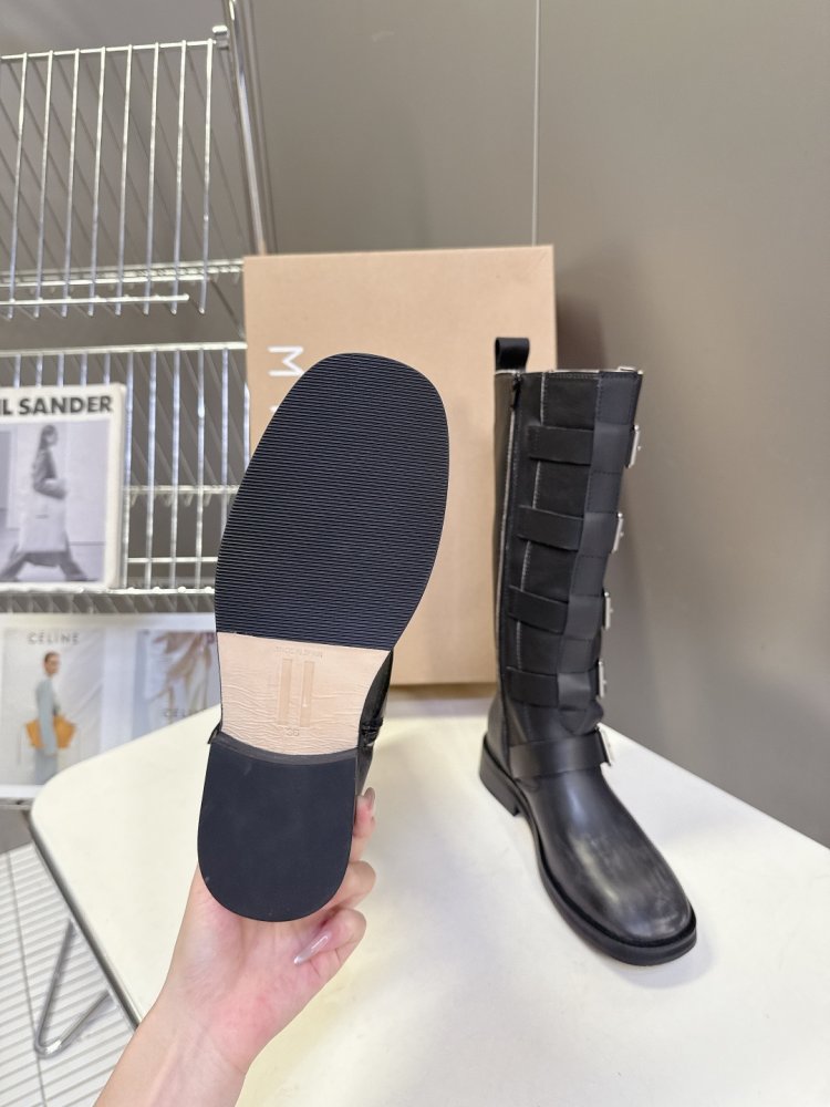 Сапоги женские фото 9