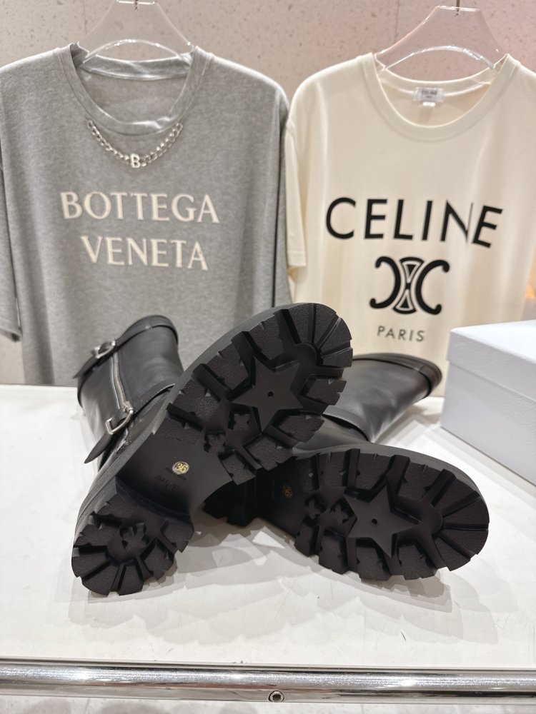 Чоботи жіночі фото 9