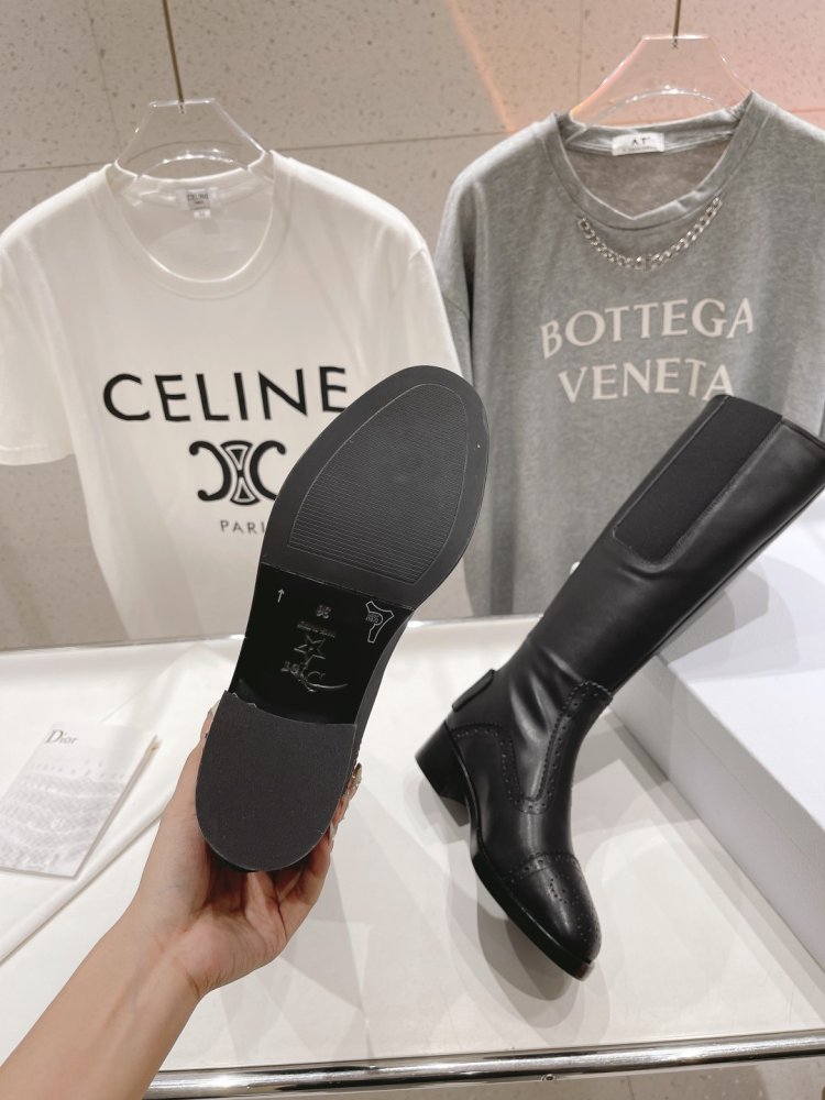 Чоботи жіночі фото 9