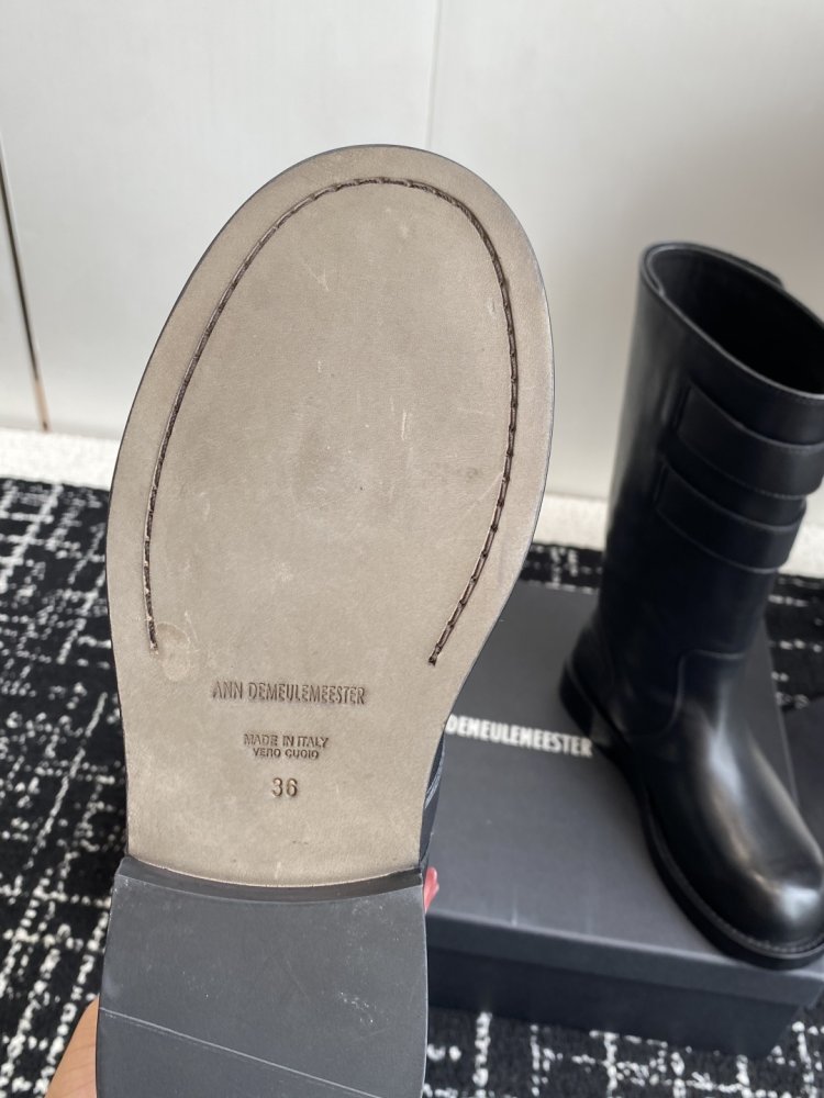 Сапоги женские фото 9