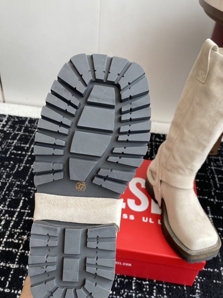 Чоботи жіночі фото 9