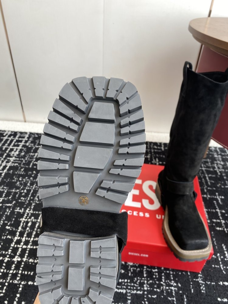 Чоботи жіночі фото 9