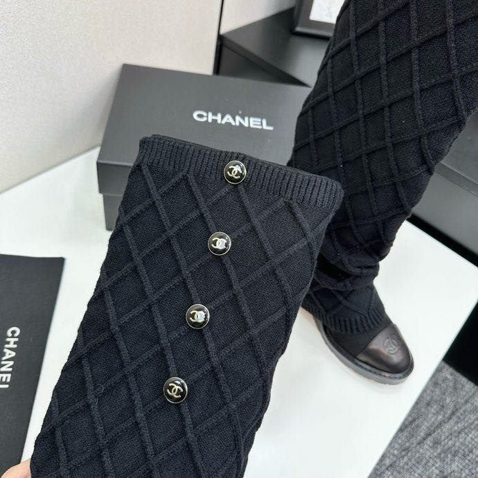 Сапоги женские фото 9