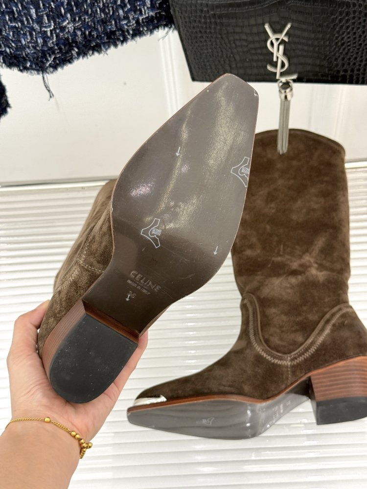 Чоботи жіночі фото 9