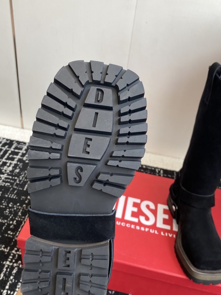 Чоботи жіночі фото 9