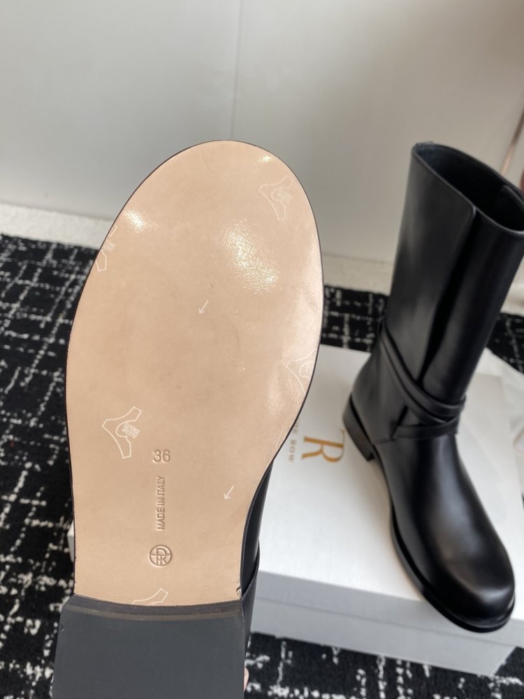 Сапоги женские фото 9