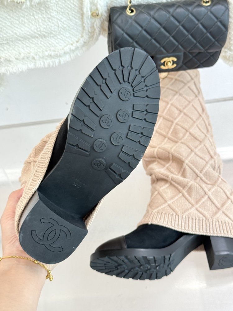 Сапоги женские фото 9