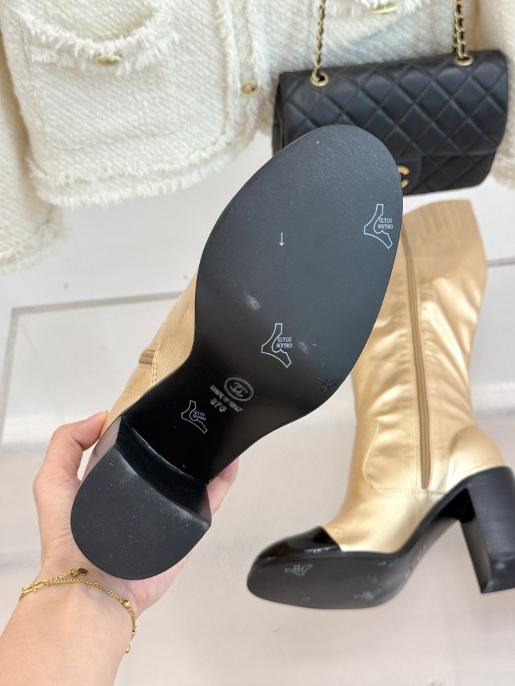 Сапоги женские фото 9