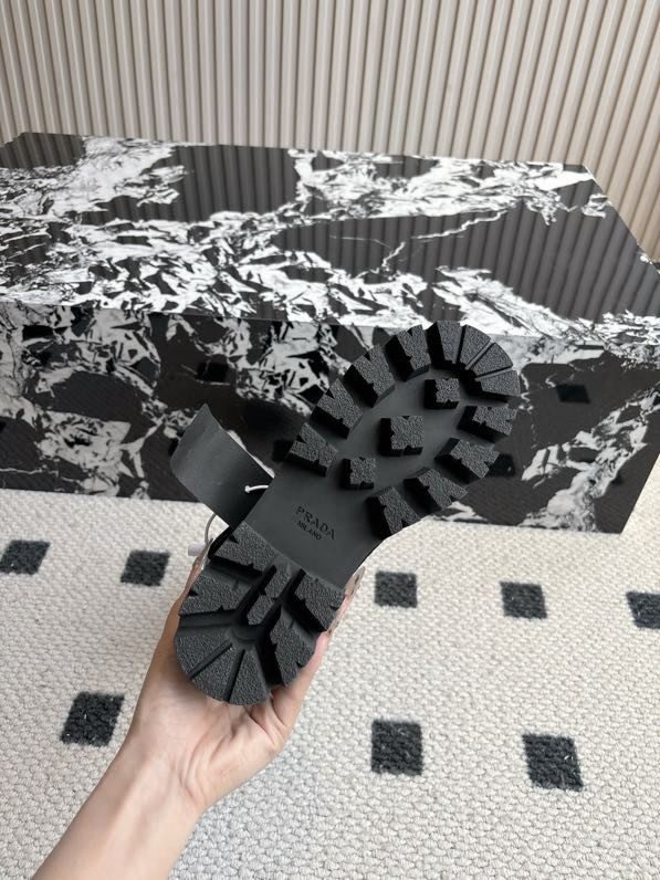 Boots women's фото 9