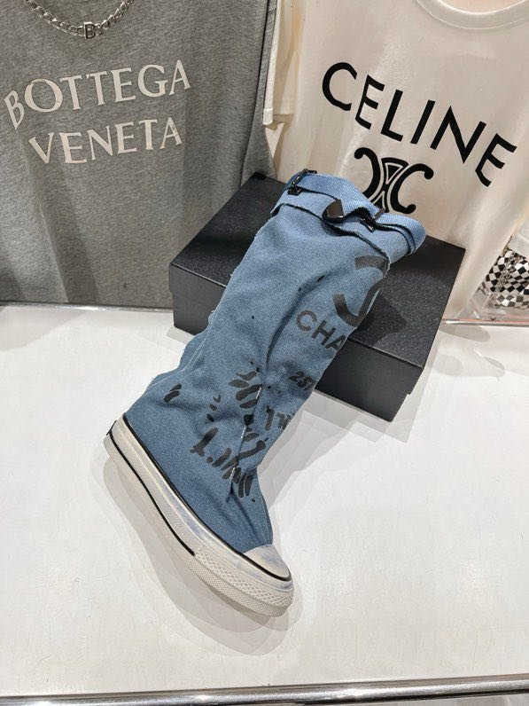 Чоботи жіночі фото 9