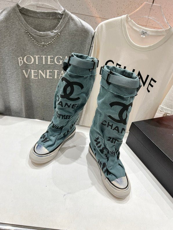 Boots women's фото 9