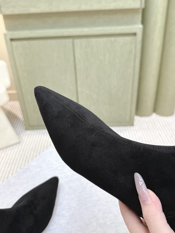 Сапоги женские фото 9