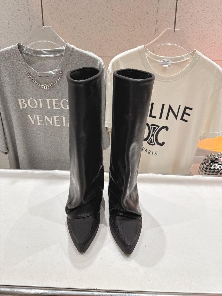 Чоботи жіночі фото 9